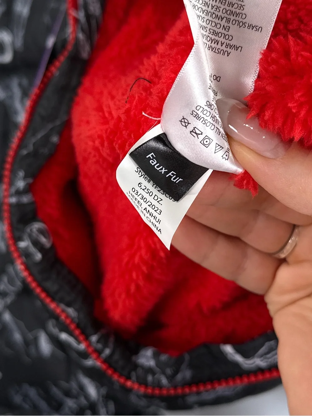Spyder Snowsuit Bunting Hooded Sherpa Lined Doodle Print Black Red 24M